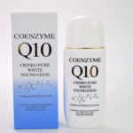 ピュアホワイトファンデ　パッケージと内容物